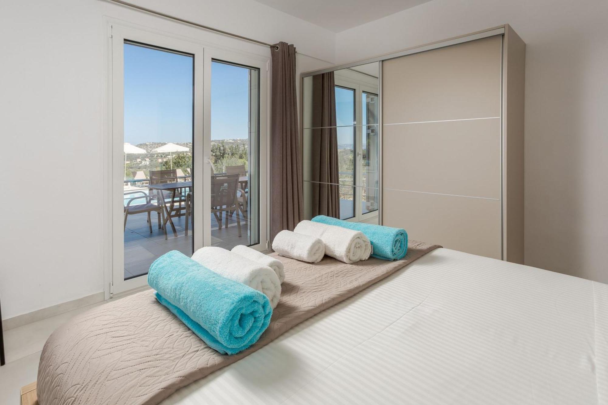 Villa Konstantinos Hilltop Vineyard Escape Almirida Dış mekan fotoğraf